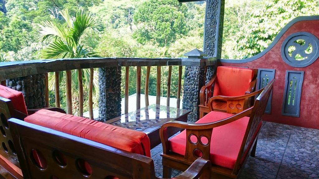 Hotel Orangutan Bukit Lawang Zewnętrze zdjęcie