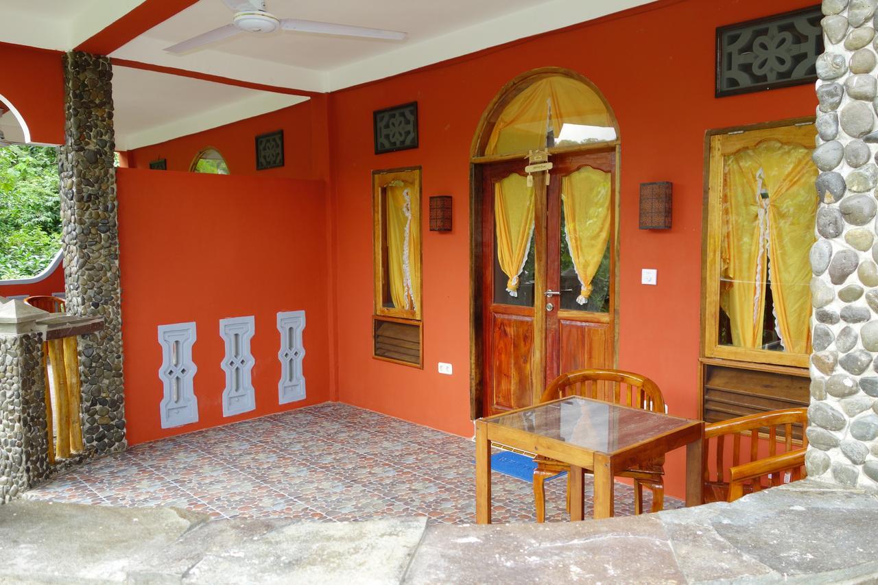 Hotel Orangutan Bukit Lawang Zewnętrze zdjęcie