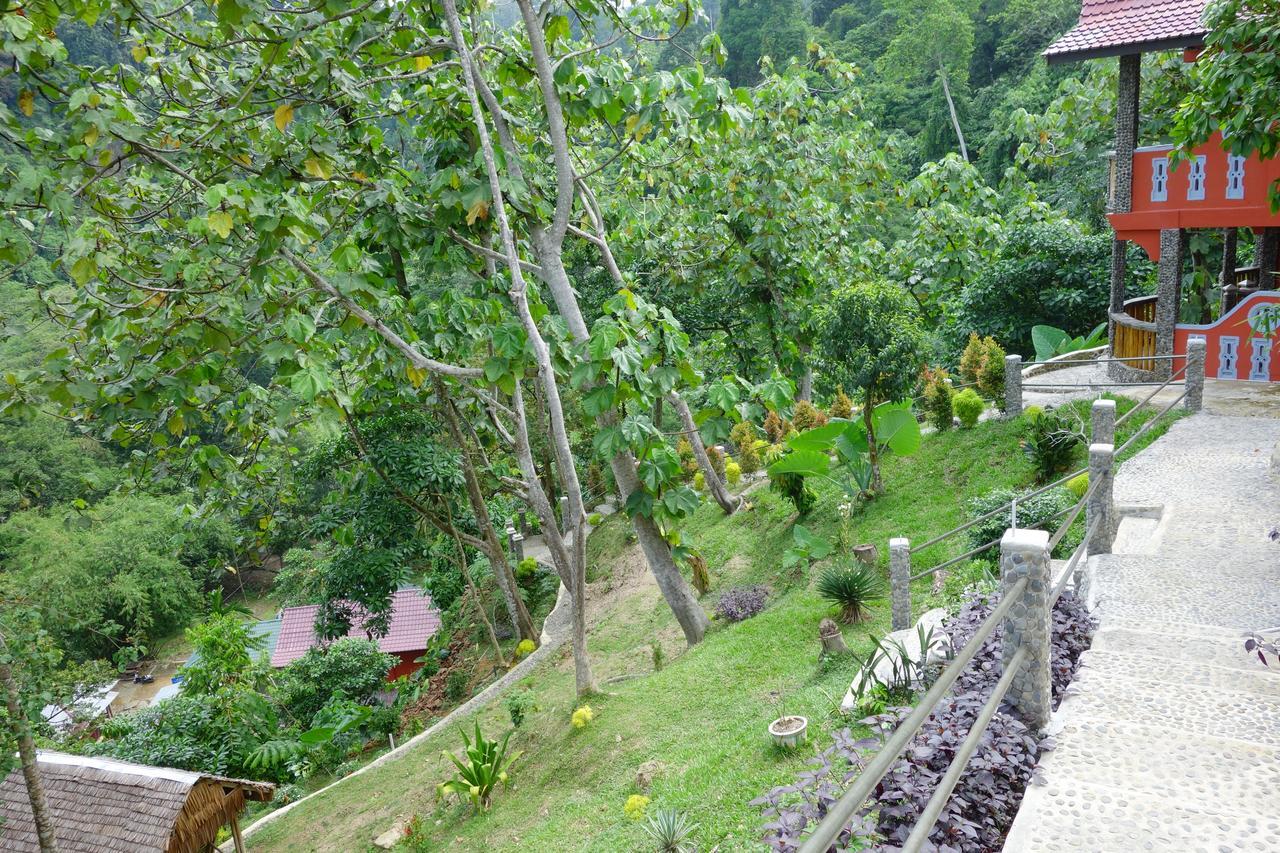 Hotel Orangutan Bukit Lawang Zewnętrze zdjęcie